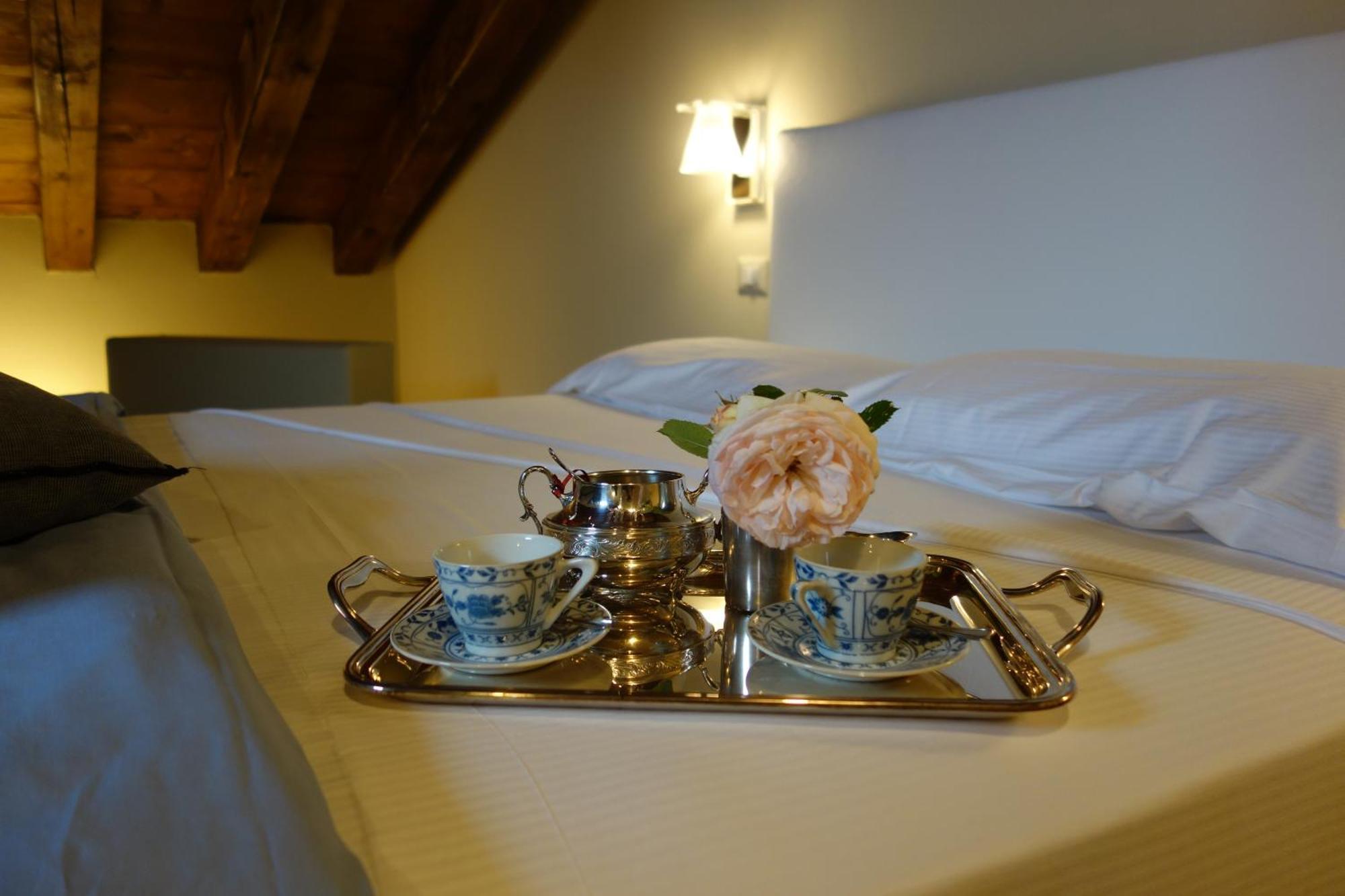 Corte San Luca Apartments Bardolino Habitación foto